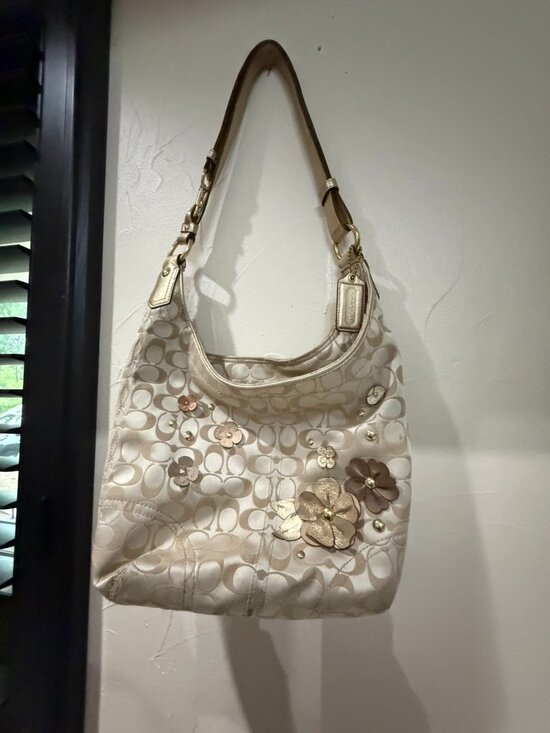 Coach Handbags - Coach Tea Rose Signature Jacquard Shoulder Bag